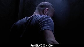 Familydick sneaky stepson sucks daddies penis