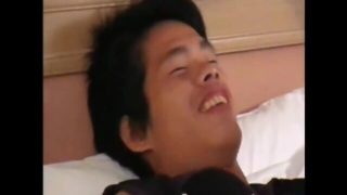 Asian twinks get busy together