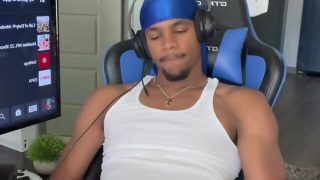 Do not interrupt me while im playing my xbox hotboyrell